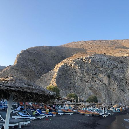 Spiridoula Villa - Santorini Seaside Retreats Períssa Eksteriør bilde