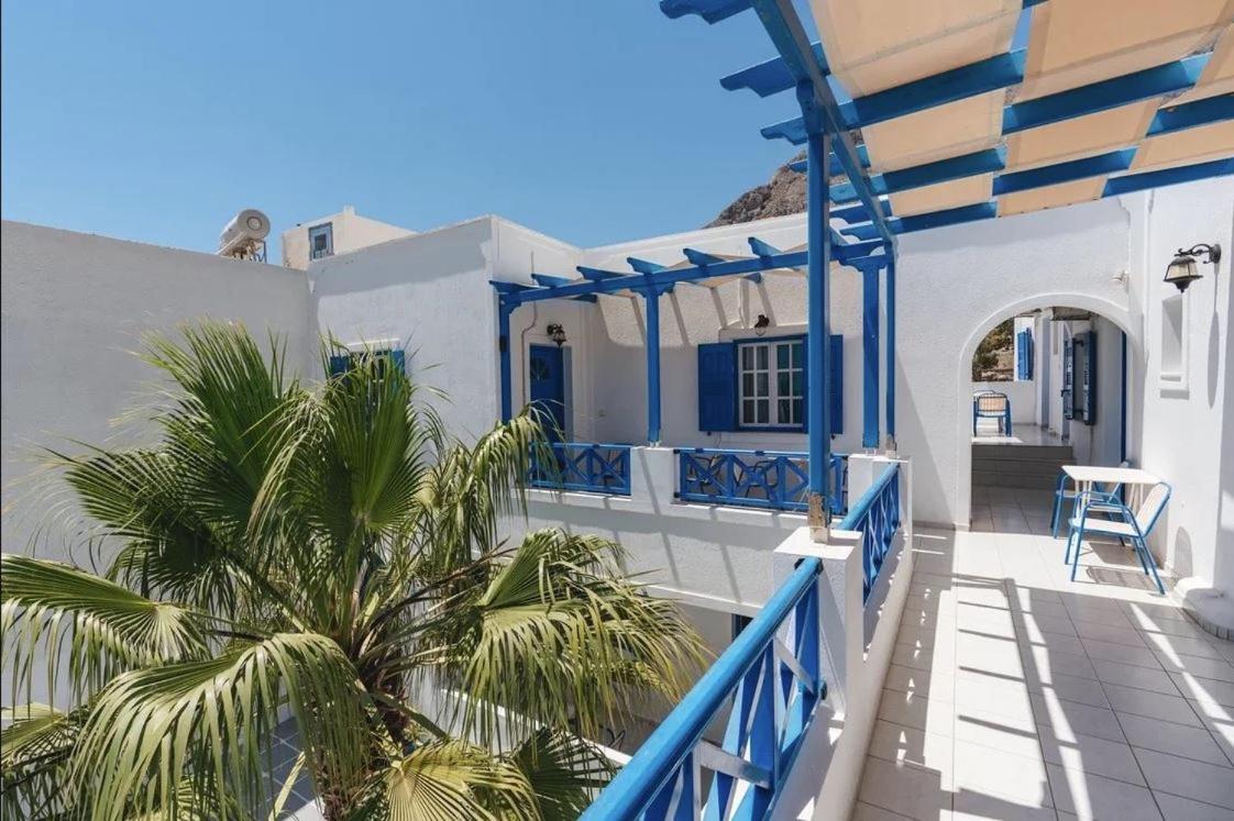 Spiridoula Villa - Santorini Seaside Retreats Períssa Eksteriør bilde