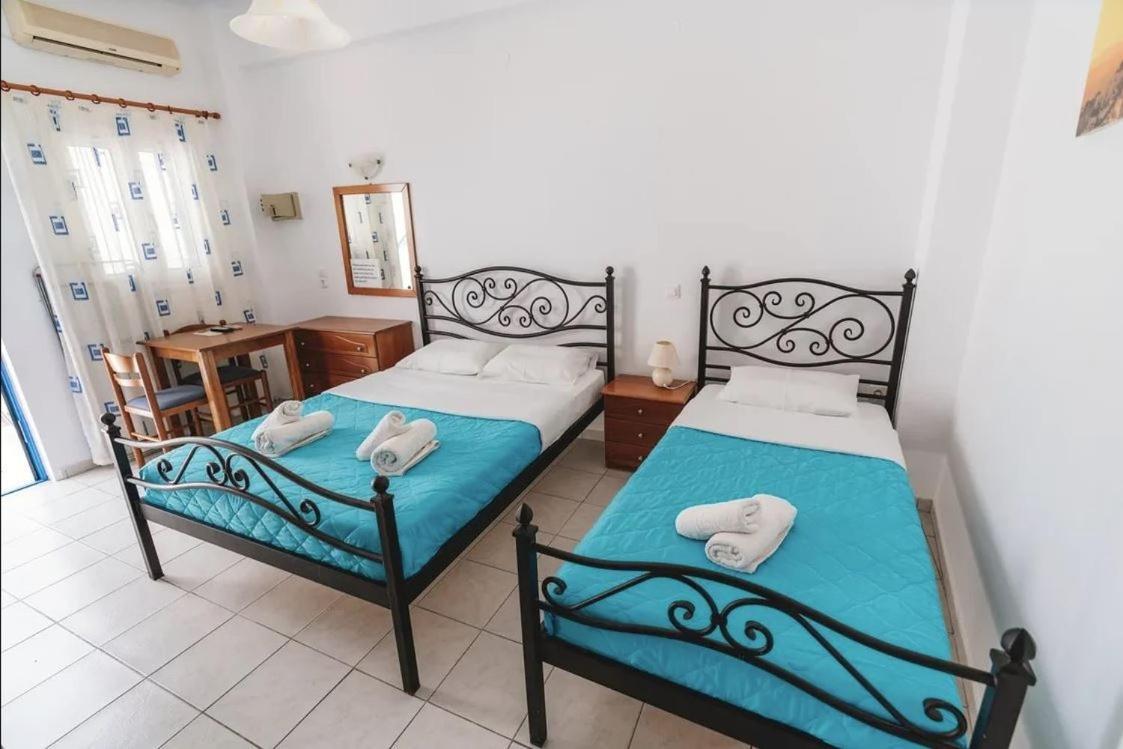 Spiridoula Villa - Santorini Seaside Retreats Períssa Eksteriør bilde