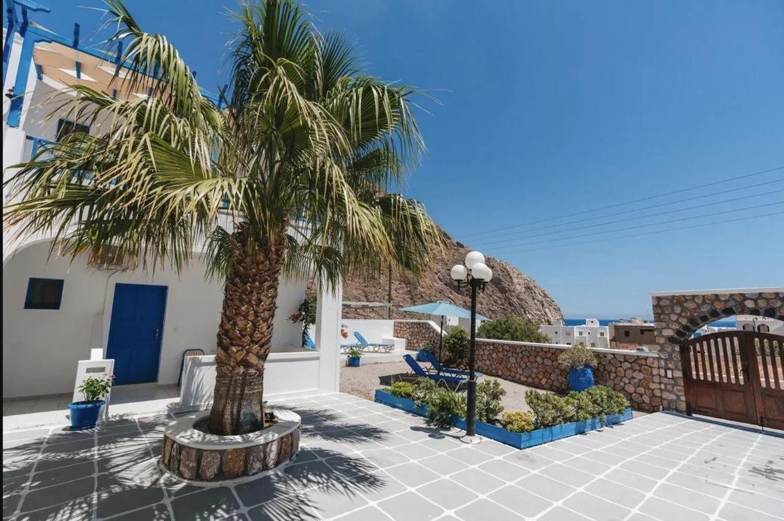 Spiridoula Villa - Santorini Seaside Retreats Períssa Eksteriør bilde